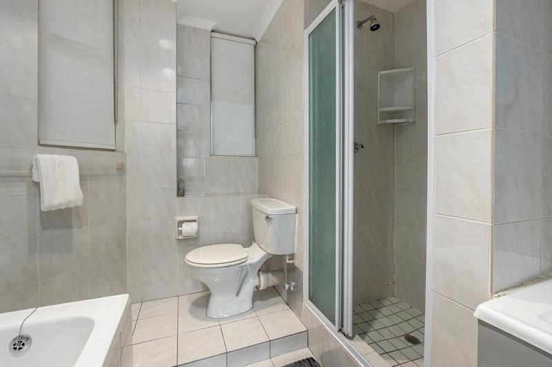 To Let 2 Bedroom Property for Rent in Sea Point Western Cape